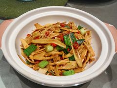 -王府井酒店(金桥港湾店)