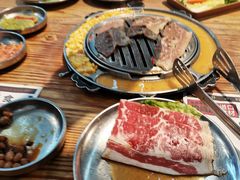-青瓦炭韩潮烤肉(花园道店)