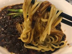 -桃园中华料理炸酱面(燕儿岛路店)