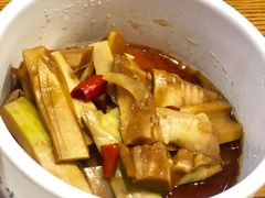 -渝是乎川渝小炒(新世界百货望京店)