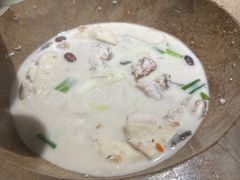 -滇香肴·云南菜蒸汽石锅鱼(云南北路店)