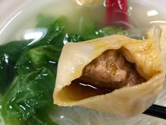 蟹黄汤包-食惠里小笼包面馆(越秀店)