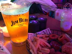 -UP嘻哈酒吧(粉巢店)