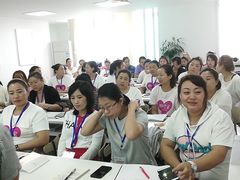 -爱月宝月嫂·育儿嫂(哈尔滨总店)