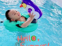 -蓝鲸奇亲子游泳俱乐部