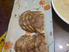 三少酱肘子-娄三少·老北京春饼烤鸭家常菜(方庄店)