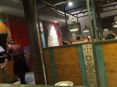 大堂-鸣记脆皮烤鱼·海鲜烤鱼(三八广场店)