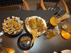 -何师烧烤Pro ·江湖川菜·小龙虾·精酿(太古里旗舰店)