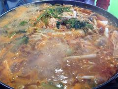 部队火锅-MI WU FACTORY米屋美食工厂餐厅(绿地店)