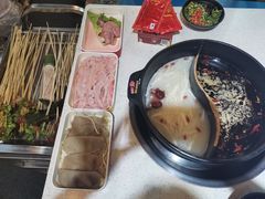 -钢管厂歆瑞源油卤串串香(春熙路太古里店)