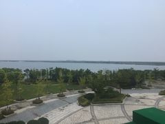 -上海滴水湖皇冠假日酒店