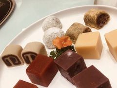 -皇城根·烤鸭·鱼头·家常菜(欧亚大观乐活城店)