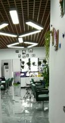 -V8潮牌·接发烫染连锁