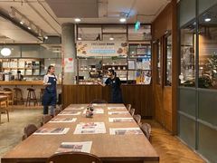 -ROAST coffee & eatery