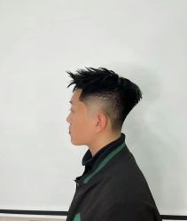 -海文先生国潮烫染男士理发馆