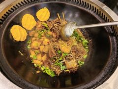 -靠山屯东北铁锅炖(东北菜，古美西路店)