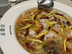 -渔语鱼酸菜鱼新川菜(来福士店)
