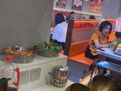 -潮火锅·麻辣牛肉火锅(观音桥方圆·LIVE店)