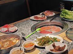 -阪尚皇·原切牛排·烤肉火锅自助(北京路店)