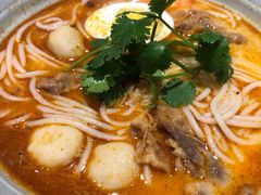 冬阴功海鲜米粉汤-长勺子东南亚(街道口店)