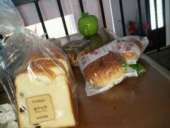 -绿姿鲜奶烘焙(临城店)