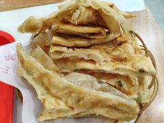 葱花油饼-方中山胡辣汤(蓝堡湾店)