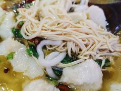 -周鱼小馆石锅酸菜鱼(活力汇店)