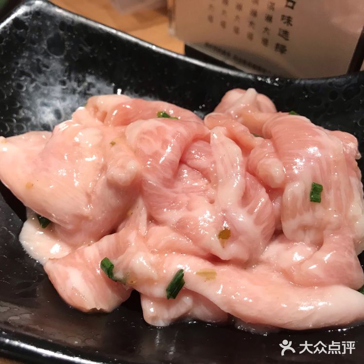 相比韩式烤肉，日式甜甜的酱汁更得我心。大粥沫的中午