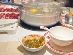 吊龙伴-八合里牛肉火锅(上海世茂广场店)