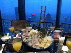 -金陵饭店 56F 家·海鲜火锅餐厅