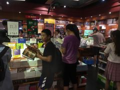 -西西弗书店&矢量咖啡(壹方购物中心店)