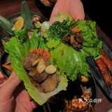 相见恨晚的一顿… 🥹超有氛围还很好吃的烤肉串烧店!