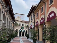 -佛罗伦萨小镇广佛名品奥特莱斯(疏港路店)