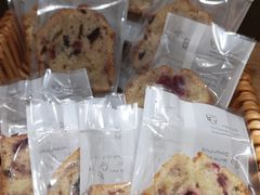 -沁屋面包店(人民东路店)