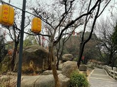 -灵岩山风景区