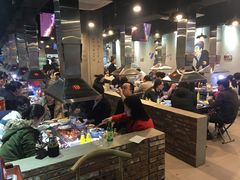 -马路牙子烧烤音乐酒馆(望京店)