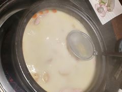 -大匠工房古船木艺术餐厅·猪肚鸡专门店(长白仙岛店)