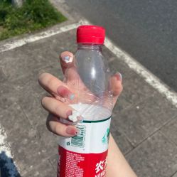 -UGIRL有个美甲