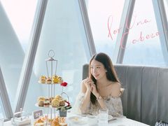-广州塔卢特斯法国旋转餐厅