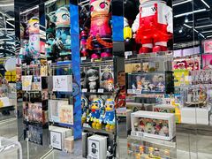 -泡泡玛特POPMART(侨福芳草地店)