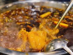 -肖肖酸萝卜鱼火锅(总店)