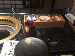 -山川小町·极番烧肉(新地假日广场店)