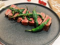 炭烤腌渍和牛牛腩排-The Georg(东华门店)