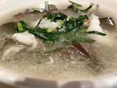 鱼片韭菜浸猪红-广东胜利宾馆西关粤中餐厅