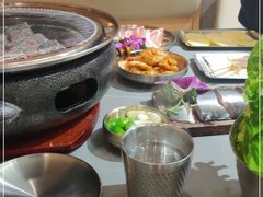 -围炉肉舍•炭烤活鳗•丹东海鲜烤肉(步行街店)