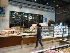 面包甜点陈列柜-巴黎贝甜(常德路店)