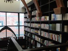 -钟书阁(松江泰晤士小镇店)