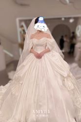 -艾米丽婚纱礼服