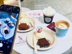 -HUGS coffee(东区店)
