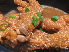 瓦罐凤爪-叶派龙虾•招牌香辣蟹·海鲜(中海国际店)